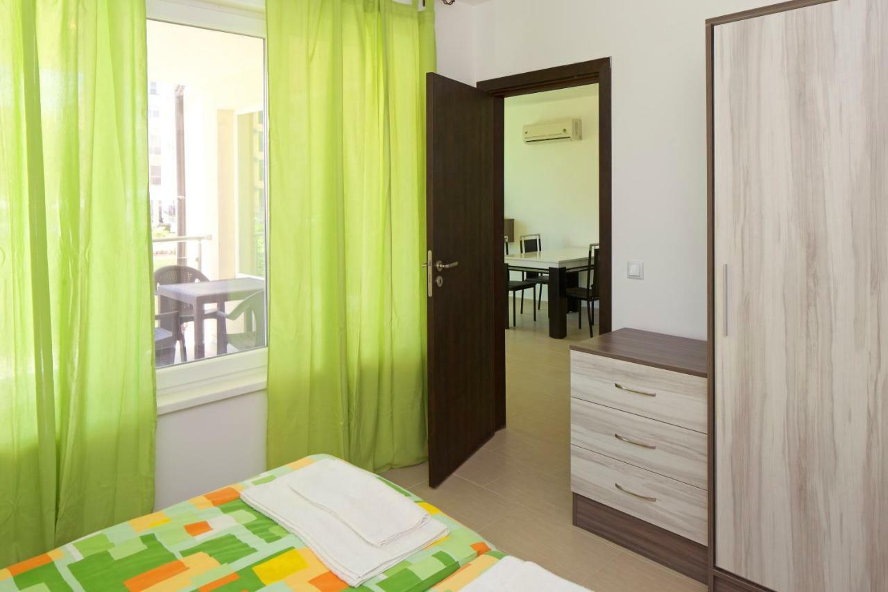 Anna Marina Apartments สวิติ วลัส ภายนอก รูปภาพ