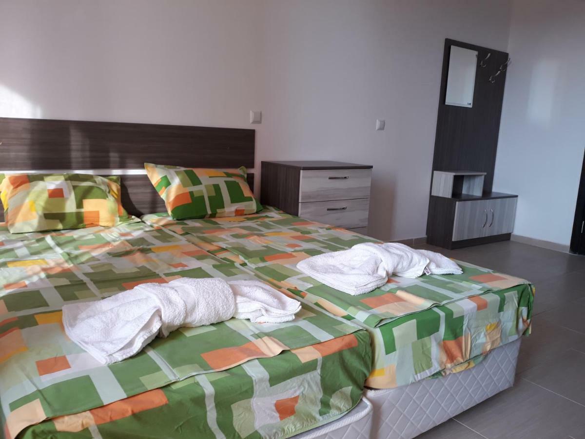 Anna Marina Apartments สวิติ วลัส ภายนอก รูปภาพ