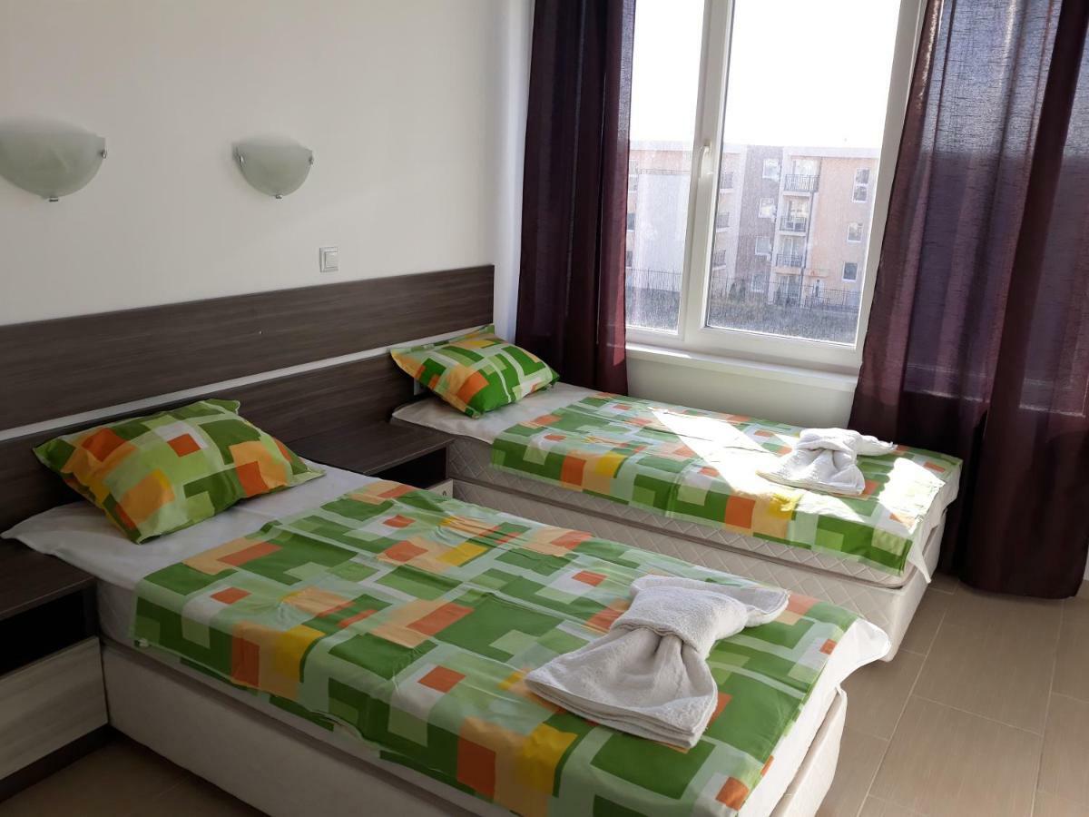 Anna Marina Apartments สวิติ วลัส ภายนอก รูปภาพ