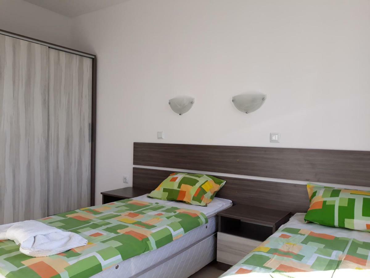 Anna Marina Apartments สวิติ วลัส ภายนอก รูปภาพ